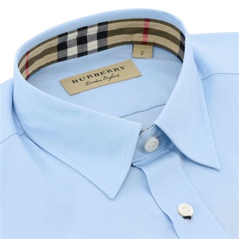 prezzo camicia burberry da uomo|Scopri la nuova collezione di camicie Burberry uomo su FARFETCH.